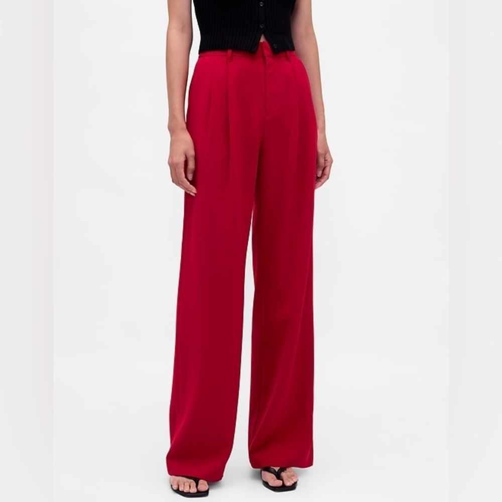NWT 365 High Rise Pleated Trousers